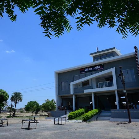 Hotel Moonlight & Restaurant Sehore Exterior photo